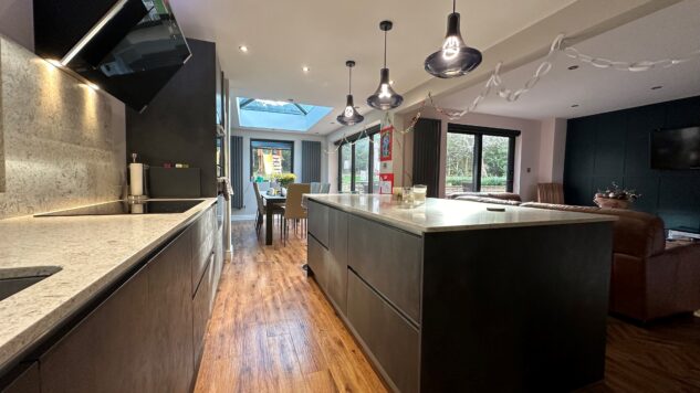 German Handleless Kitchen Installation